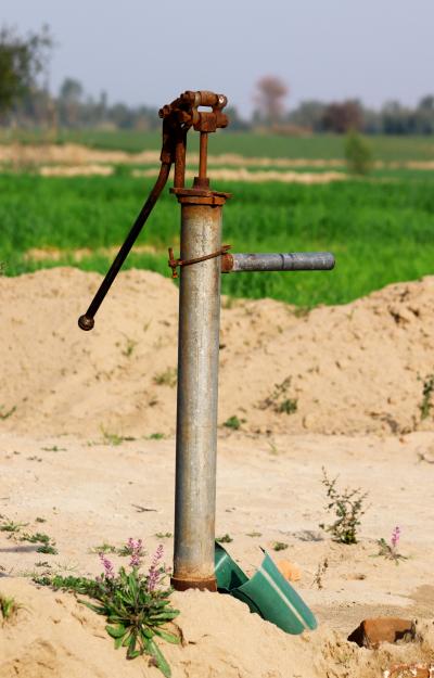 Groundwater well pump
